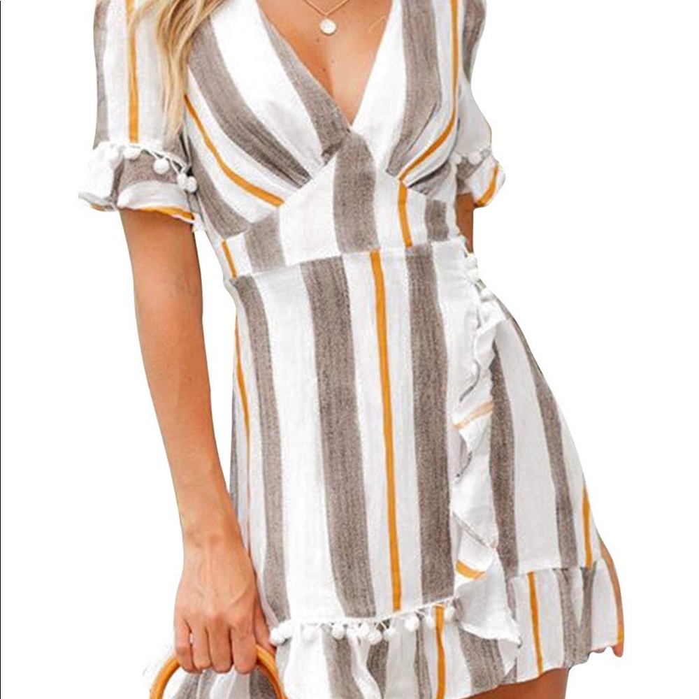 V-Neck Short Sleeve Stripe Print Mini A-line Dress